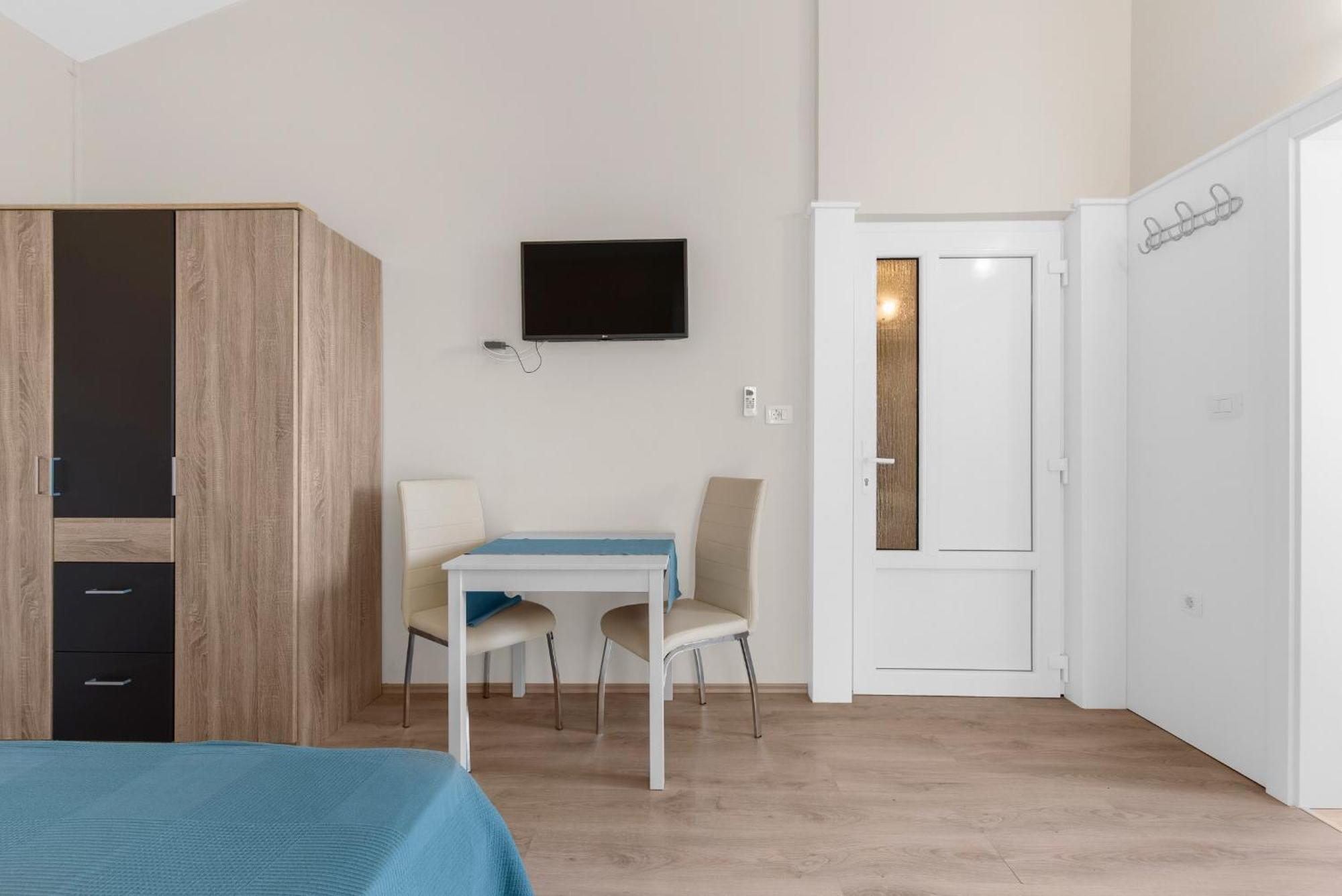 Villa Hope - Apartments With Shared Pool Poreč Zimmer foto