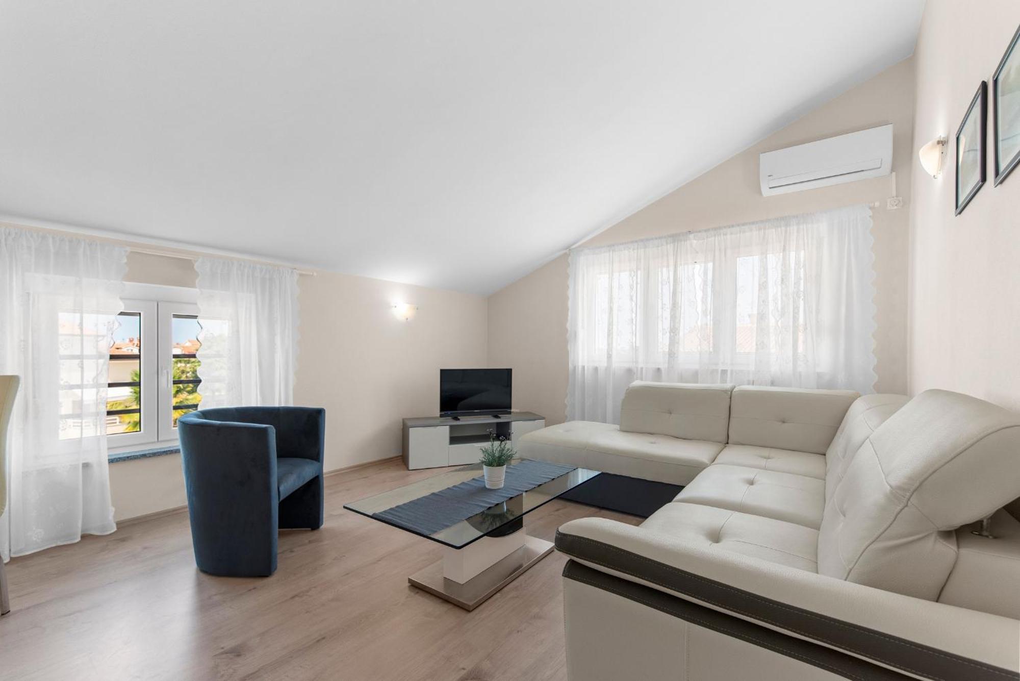 Villa Hope - Apartments With Shared Pool Poreč Zimmer foto